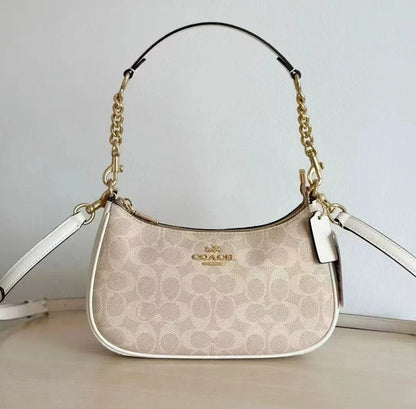 Coach Teri Shoulder Bag Signature Canvas CV933 NWT