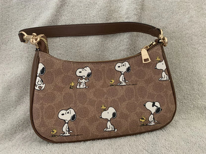 Coach x Peanuts Snoopy Shoulder Bag Signature Canvas
